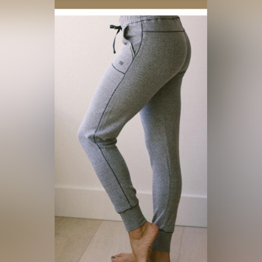Albion  Heather Gray At Ease Joggers